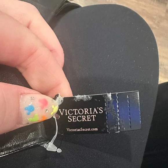 Victoria's Secret NWT Large Bow Hobo Shoulder Bag Black Chic Coquette Vegan - Picture 5 of 6